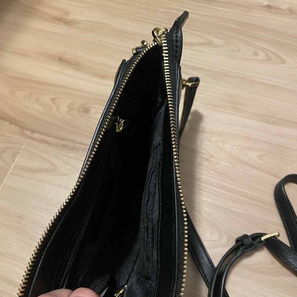 Michael Kors bag - Picture 3 of 4